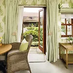 Greenhills Country 4* Saint Peter