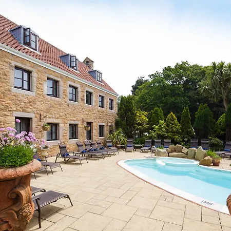 Greenhills Country 4* Saint Peter