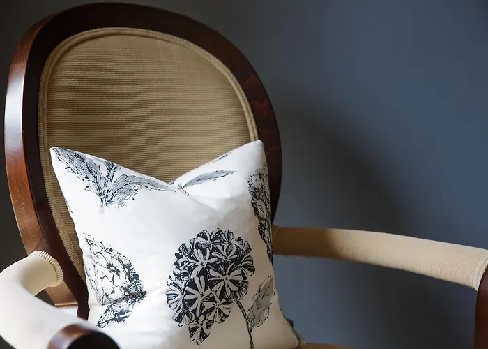 Greenhills Country 4*