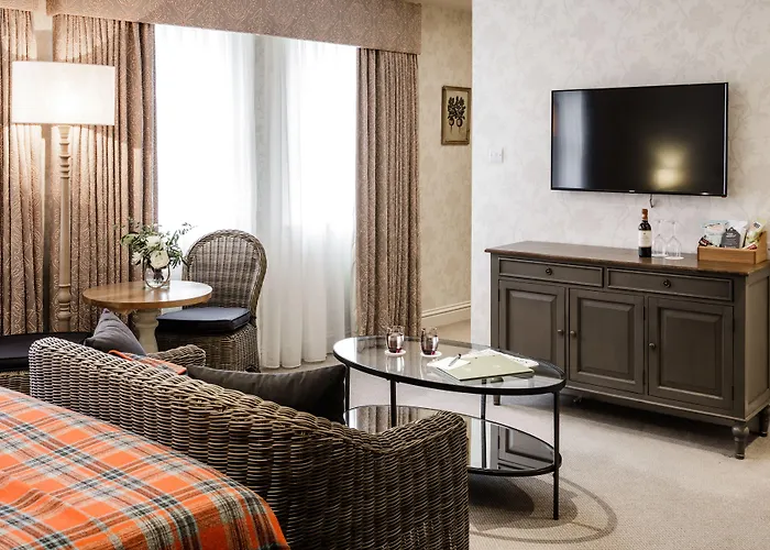 Greenhills Country Saint Peter