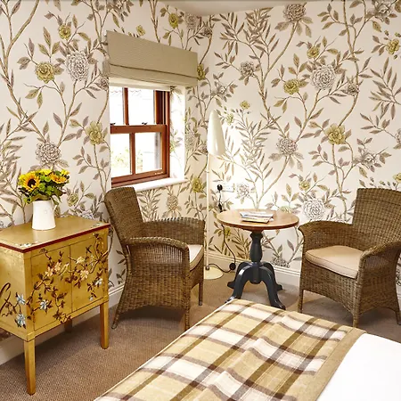 ホテル Greenhills Country 4*