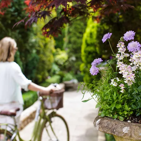 Greenhills Country Hotel 4*