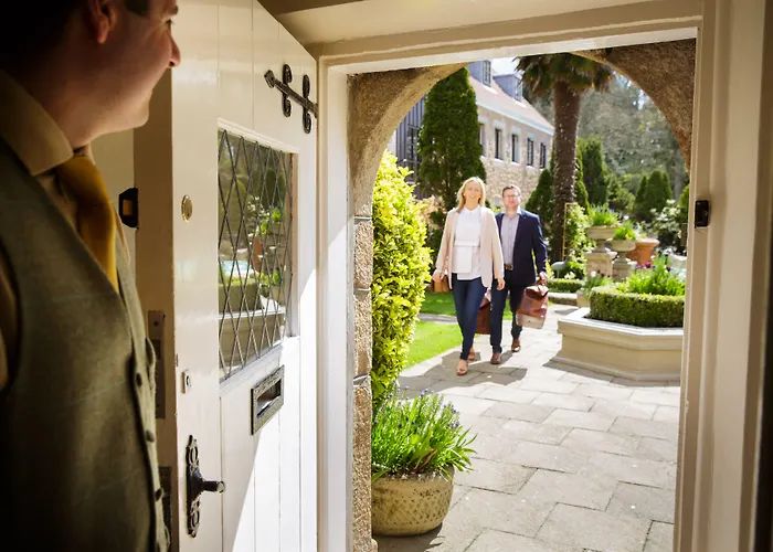 Greenhills Country 4*